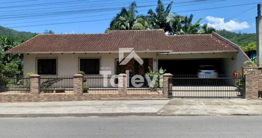 Casa com 3 quartos à venda no Centro, Pomerode