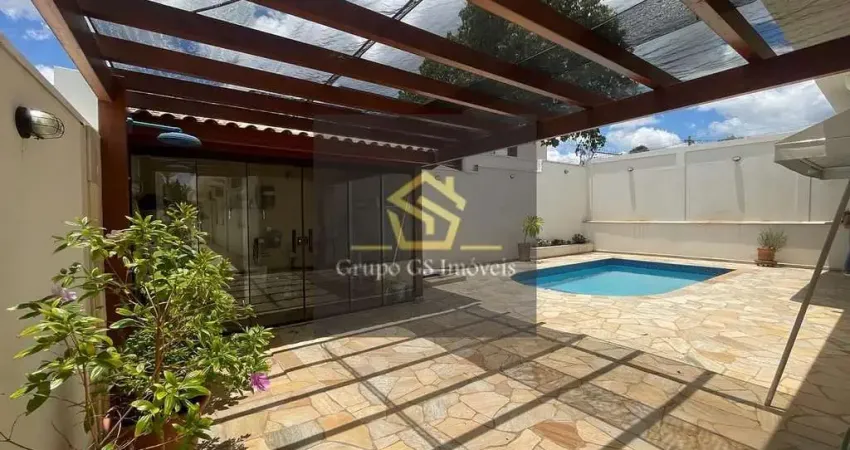 Casa com 3 dormitórios à venda, 233 m² por R$ 1.800.000,00 - Condomínio Zurich Dorf - Valinhos/SP