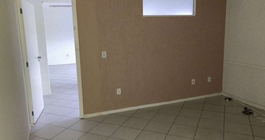Sala comercial para alugar na Victor Baptista Adami, 18, Centro, Caçador