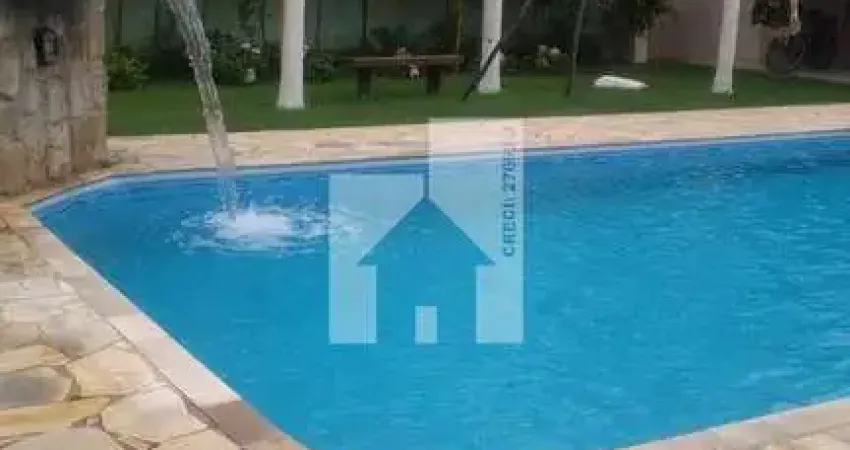 Chácara charmosa com 1840m² de área total, com piscina e area gourmet, no bairro Santa Gertrudes em
