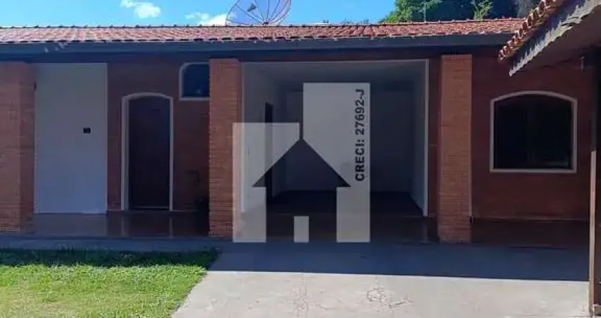 Casa Térrea com 3 dormitórios (1 suite) e edícula à VENDA ou LOCAÇÃO,  com 420m² de área construída