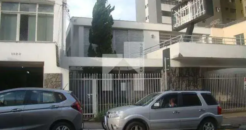 Casa comercial ou residencial com 3 dormitórios, 370m², 6 banheiros e 5 salas - Centro - Jundiaí/SP
