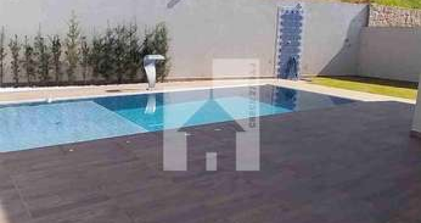 Casa em condomínio à Venda com 3 suites, 230m², 4 vagas - Residencial Lagos de Jarinu, Jarinu, SP