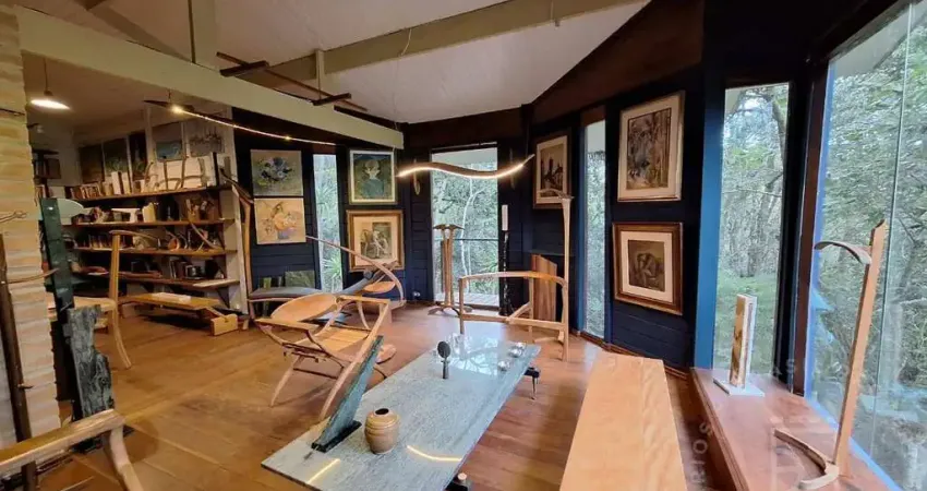 Casa moderna com 5 Hectares em Santo Antônio do Pinhal - SP