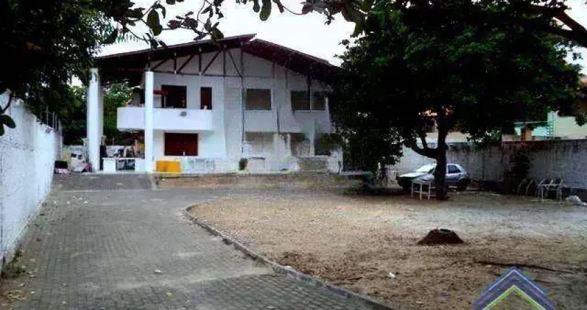 Casa com 7 dormitórios à venda, 450 m² por R$ 2.000.000,00 - Engenheiro Luciano Cavalcante - Fortaleza/CE