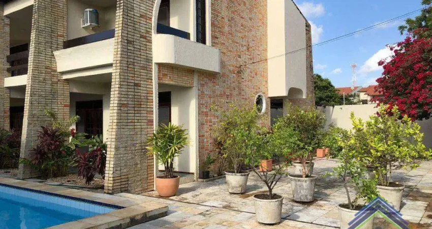 Casa com 5 dormitórios à venda, 410 m² por R$ 1.300.000,00 - Edson Queiroz - Fortaleza/CE