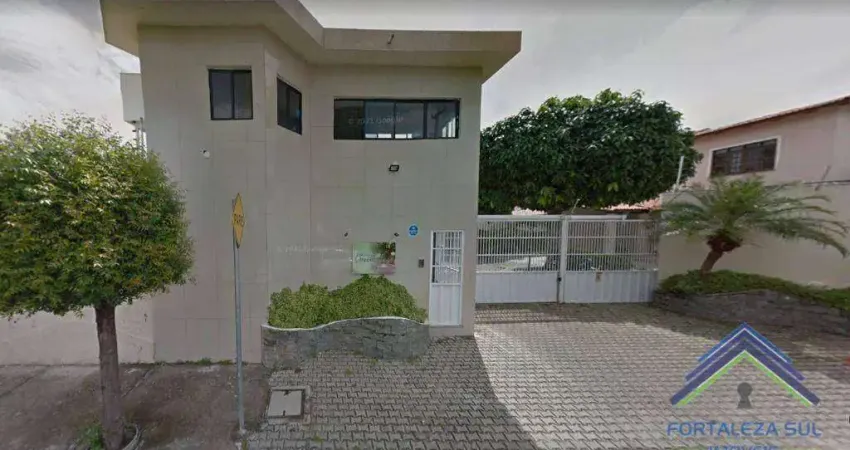 Casa com 4 dormitórios à venda, 200 m² por R$ 720.000,00 - Edson Queiroz - Fortaleza/CE