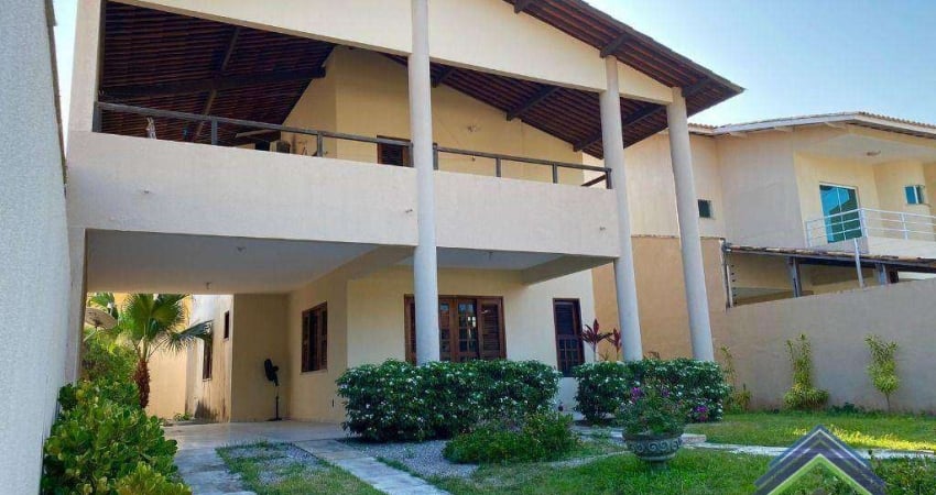 Casa com 4 dormitórios à venda, 222 m² por R$ 660.000,00 - Edson Queiroz - Fortaleza/CE