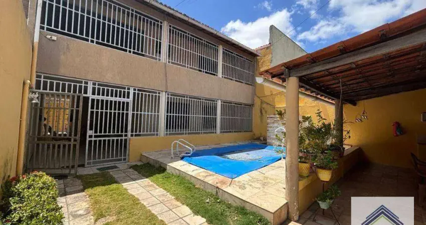Casa com 4 dormitórios à venda, 322 m² por R$ 650.000,00 - Parangaba - Fortaleza/CE