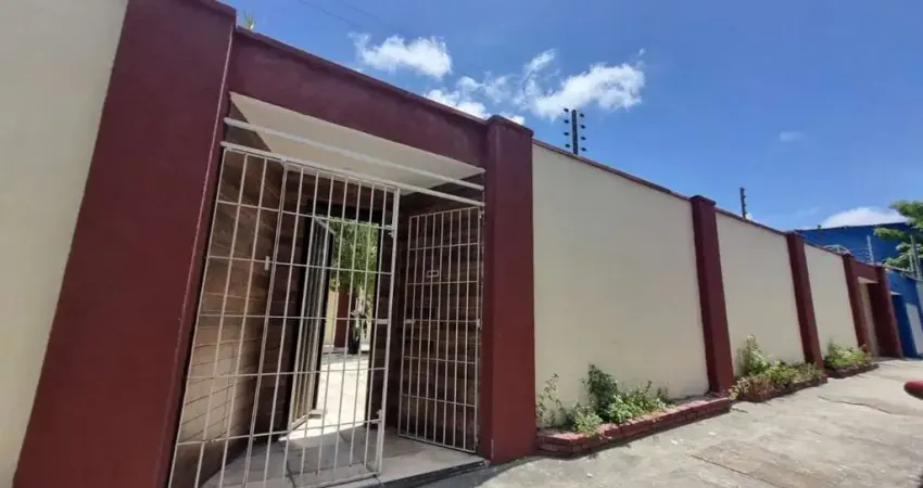Casa com 7 quartos à venda na Avilásio Almeida Miranda, 400, Sapiranga, Fortaleza