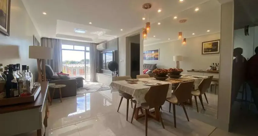 Lindo Apartamento Reformado à Venda – 2 Quartos (1 Suíte), 1 Vaga de Garagem