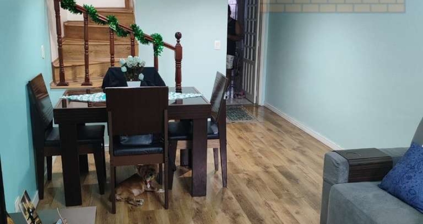 Casa com 2 quartos à venda na Rua Maria José Amaral Arruda Castanho, 229, Parque Pinheiros, Taboão da Serra