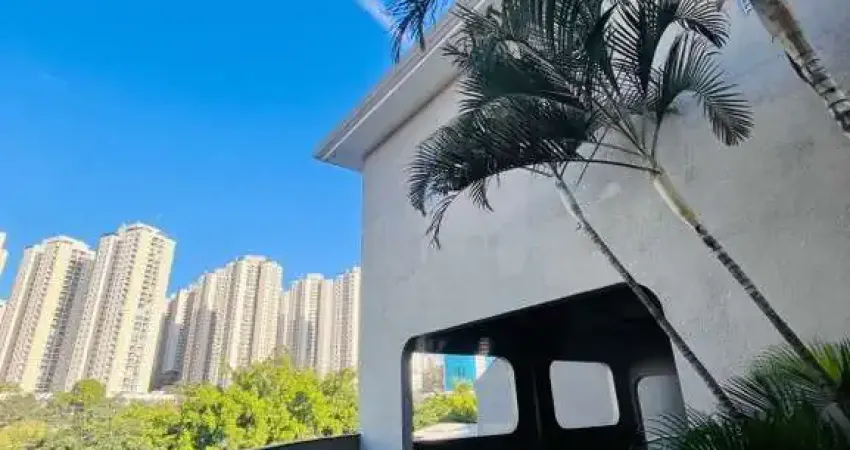 Venda de Casa Impecável no Parque Monte Alegre, Taboão da Serra-SP: 3 quartos, 1 suíte, 2 salas, 3 banheiros, 6 vagas, 216m²!