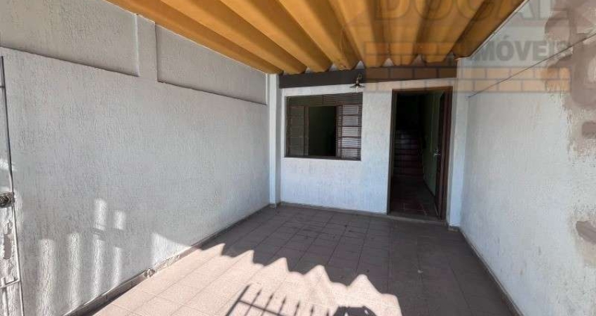 Casa à venda em Taboão da Serra-SP: 2 quartos, 2 salas, 2 banheiros, 1 vaga de garagem, 80m² - Imperdível no Jardim Maria Rosa!