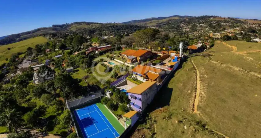 Chácara / sítio com 3 quartos à venda na Rua José Hélio Casanova, Vivendas do Engenho D'Água, Itatiba