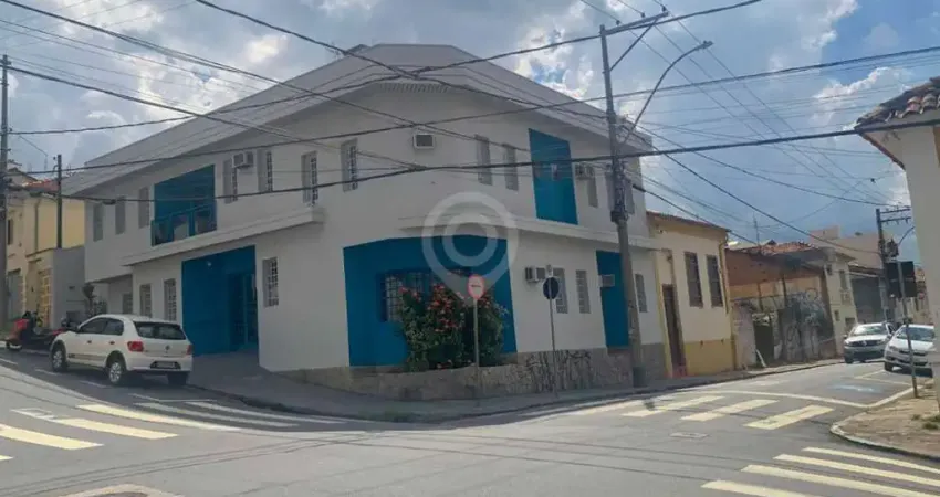 Prédio com 10 salas à venda na Rua Júlio Cesar, Centro, Itatiba