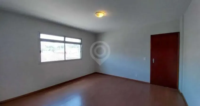 Apartamento com 2 quartos para alugar na Rua Soares Muniz, Centro, Itatiba