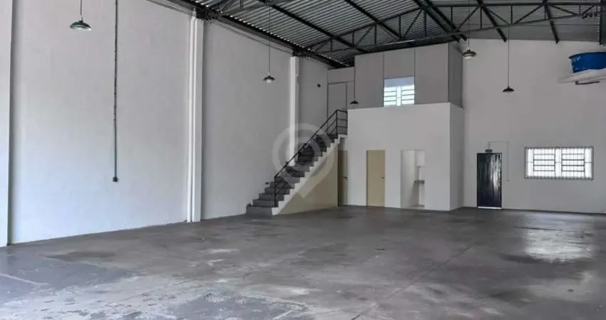 Galpão : / comercial / loteamento parque empresarial adelelmo corradini