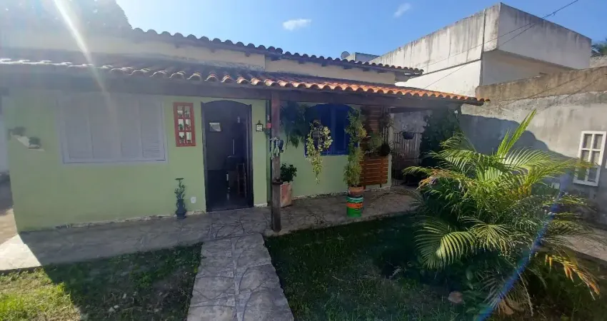 Casa com 2 quartos à venda na Rua Vinte, 12, Maravista, Niterói