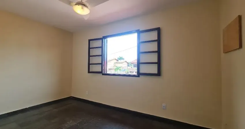 Casa com 3 quartos à venda na Rua Doutor Rubens Falcão, 15, Itaipu, Niterói