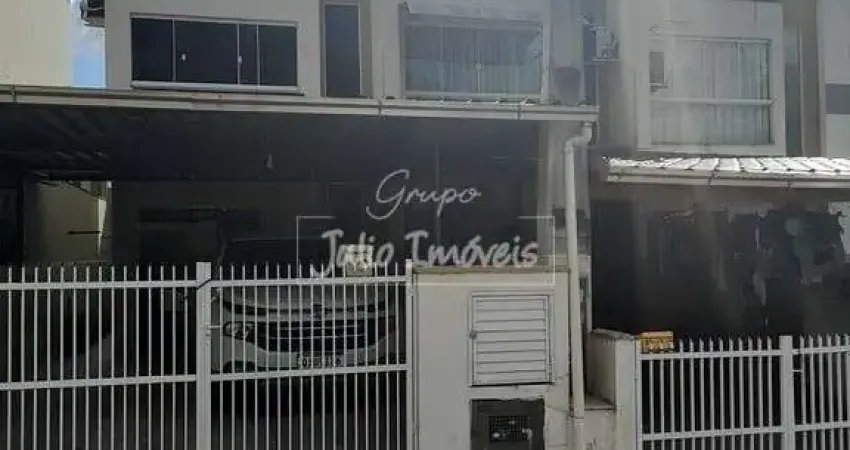 Casa com 2 quartos para alugar no Águas Claras, Brusque