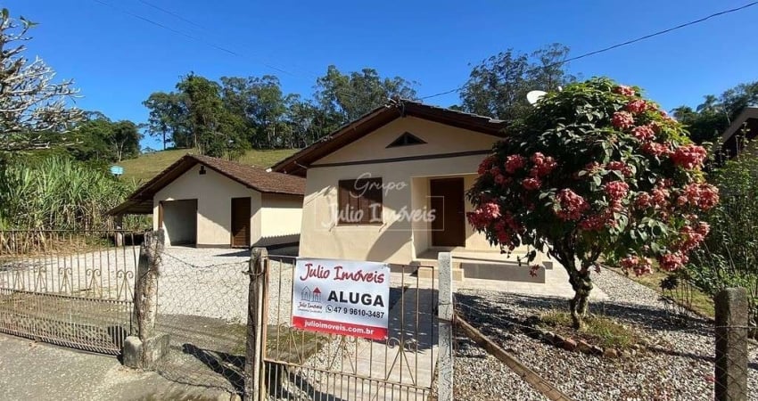 Casa com 3 quartos para alugar no Limoeiro, Brusque 