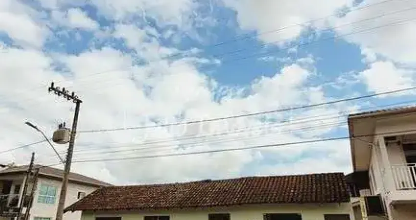 Casa Comercial Centro de Guabiruba