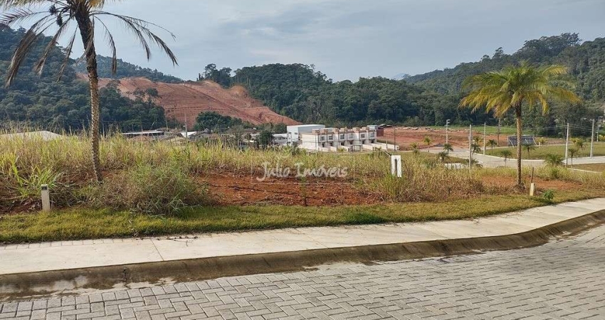 Terreno à venda no Bateas, Brusque 