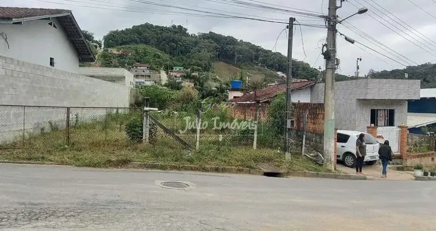Terreno à venda no Bateas, Brusque 