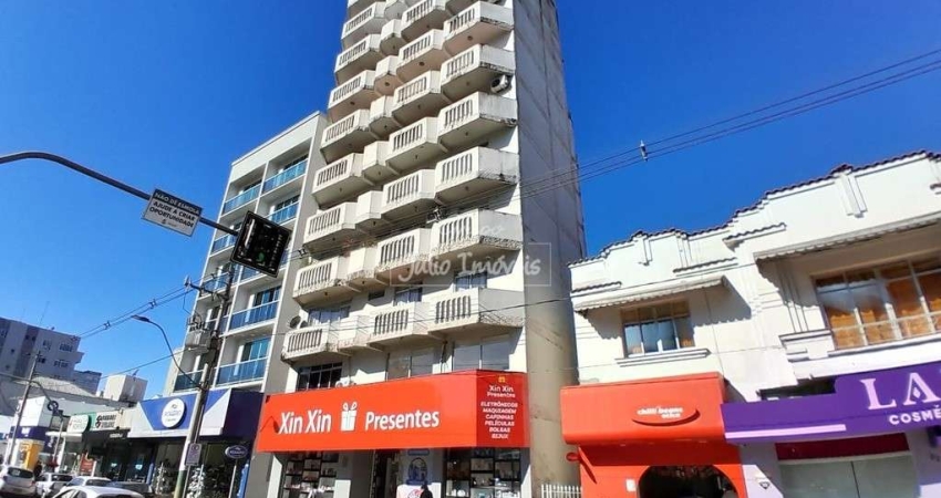 Apartamento com 3 quartos para alugar no Centro I, Brusque 