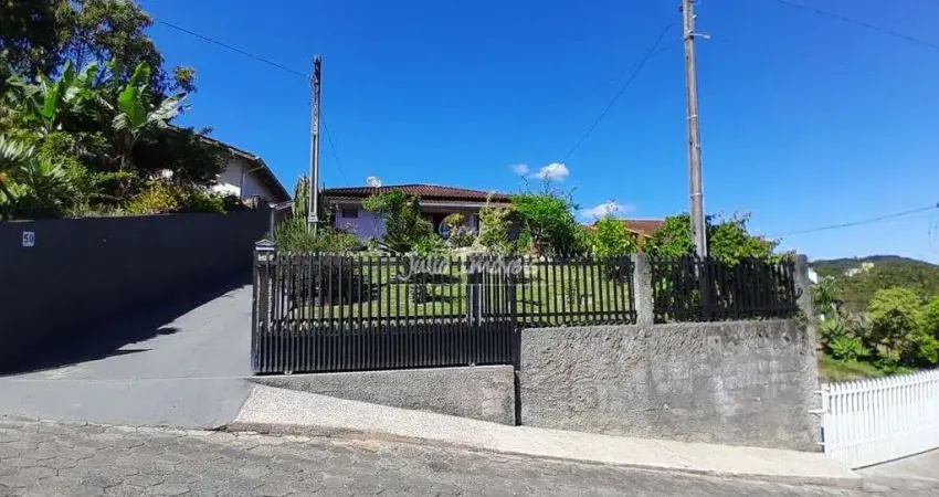 Casa com 4 quartos para alugar no Águas Claras, Brusque