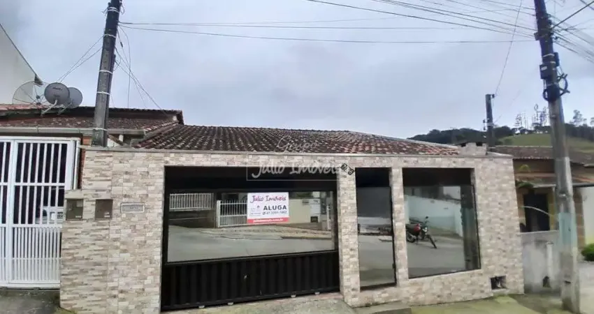 Casa com 3 quartos para alugar no Tomaz Coelho, Brusque 