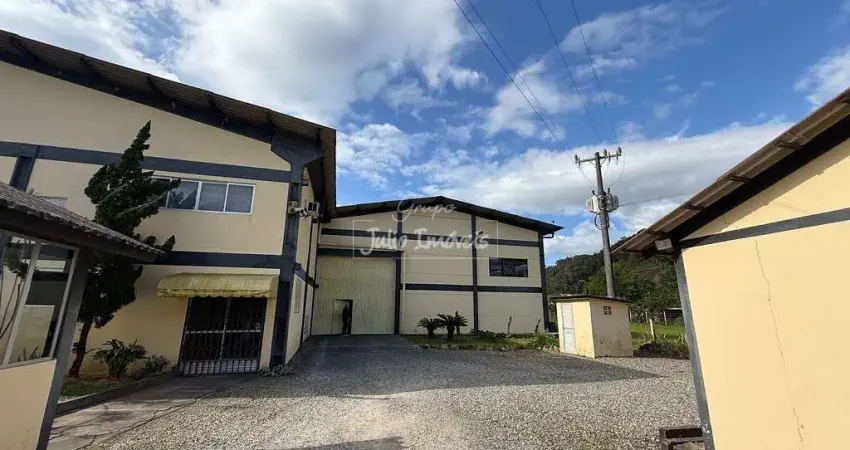 Barracão / Galpão / Depósito à venda no Centro, Nova Trento