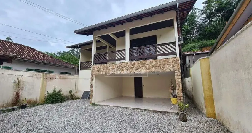 Casa com 4 quartos à venda no Primeiro de Maio, Brusque