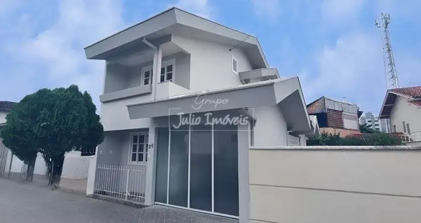 Casa com 2 quartos para alugar no São Luiz, Brusque