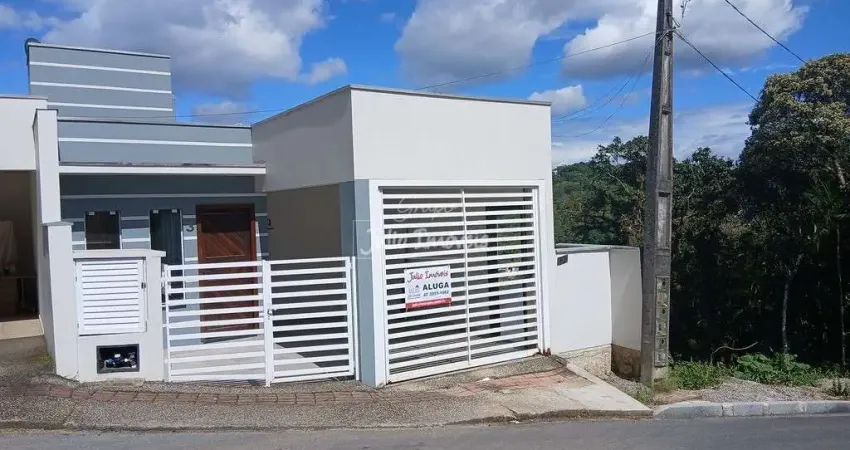 Casa com 4 quartos para alugar no Águas Claras, Brusque