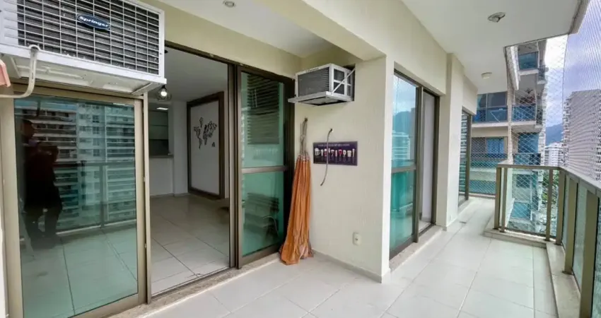 Vendo Apartamento na Rua Aroazes Villas da Barra - Barra Olímpica