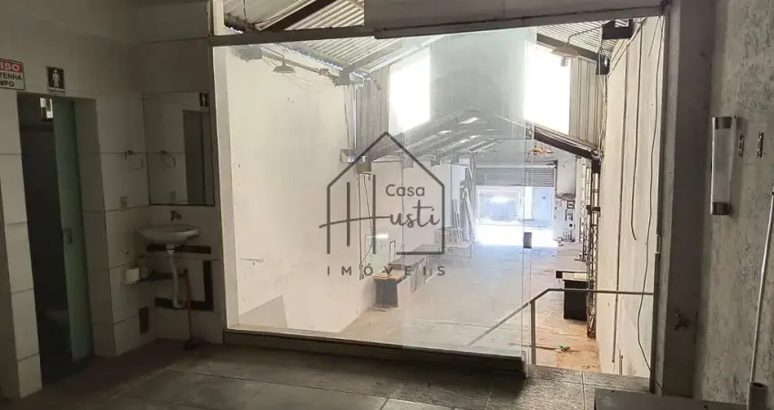 Galpão / Barracão -  Excelente Local  Próx. a  Av. Tiquatira - 159m² -  2 Salas + vão com pé direit
