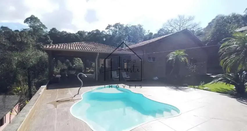 Casa à venda, 3 suítes - 383m² - Jardim Itatiaia - Embu das Artes/SP