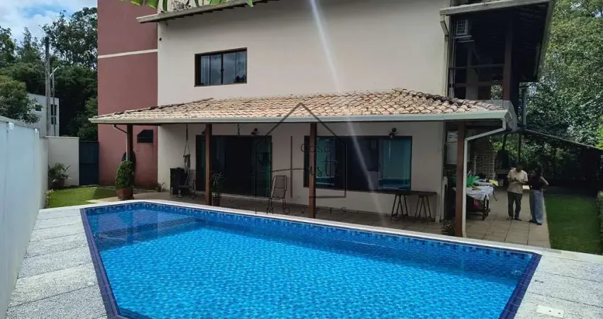 Casa à Venda e Locação, 4 dorm. - 510 m² -- Condomínio Lago do Sol - Quinta dos Angicos, Cotia/SP,