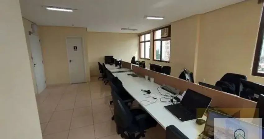 Sala comercial à venda na Rua Américo Brasiliense, 1479, Chácara Santo Antônio, São Paulo