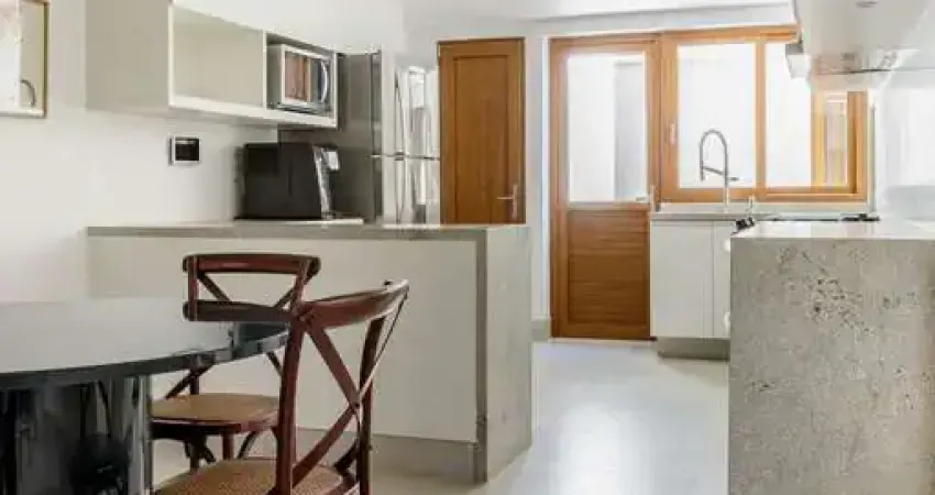 Espaçoso sobrado em indianópolis, são paulo com 3 suítes e área de lazer