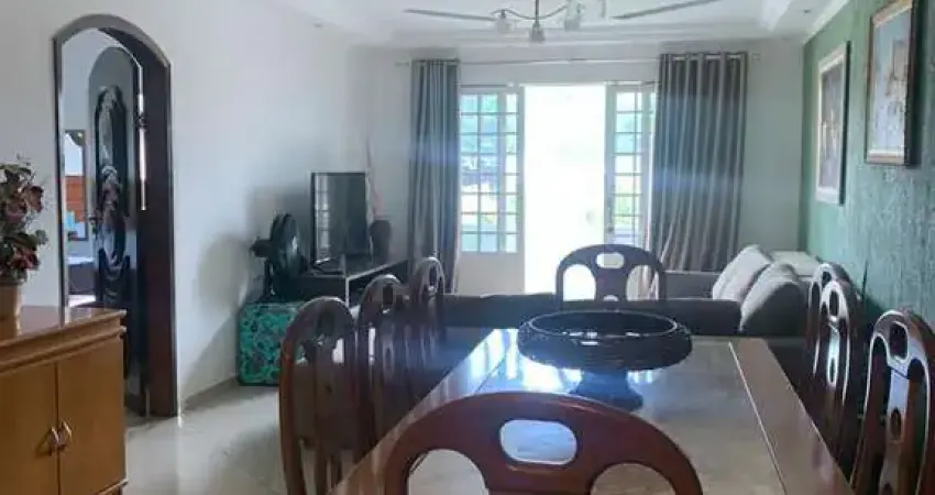 Casa com 2 quartos à venda na Rua Américo Sugai, 312, Vila Jacuí, São Paulo