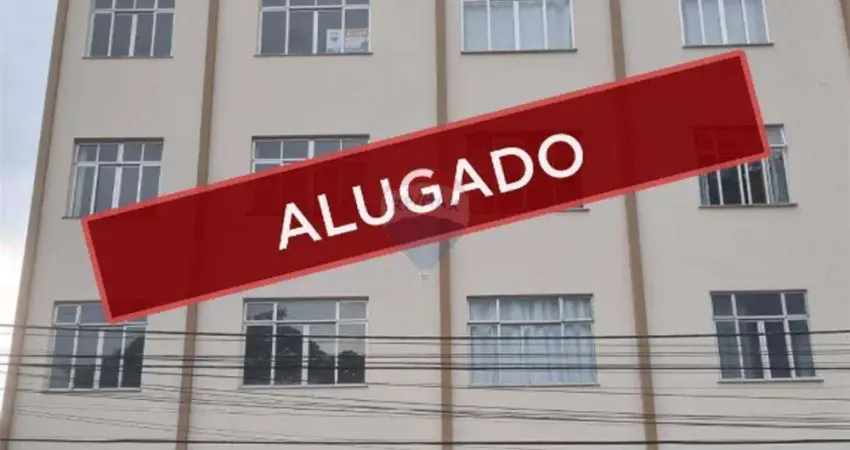Apartamento de frente, vista livre, sala, hall, quarto, cozinha e banheiro, com elevador e garagem