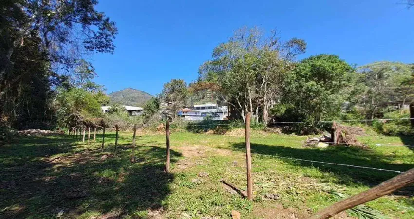 Terreno com localização privilegiada em Albuquerque, RJ
