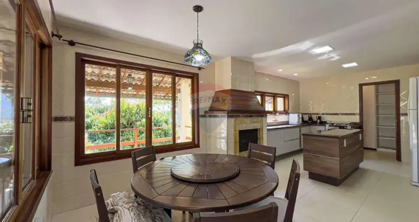 Casa com 4 quartos em condomínio à venda no quebra frascos - teresópolis -rj