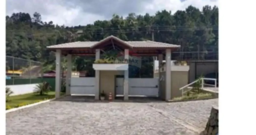 Apartamento com 2 quartos para alugar em condomínio fechado!