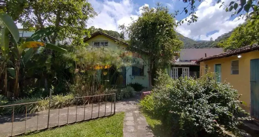 Casa com 3 quartos para alugar no Agriões, Teresópolis 