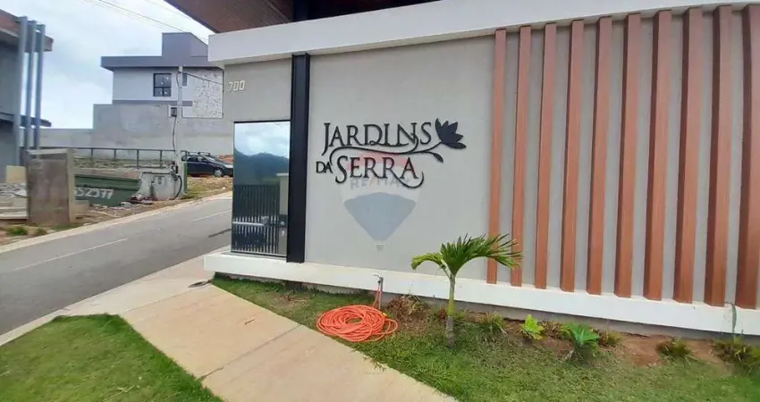 Excelente terreno à venda no condomínio jardins da serra village – conforto, segurança e uma vista fenomenal