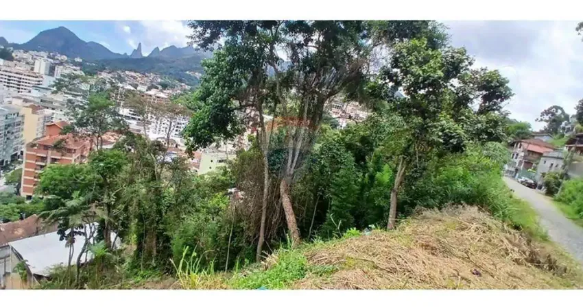 Terreno à venda no Jardim Europa, Teresópolis